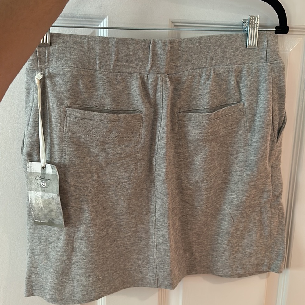 🆕 Gray Converse Skirt S